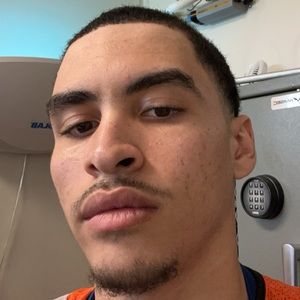 Meet your Posher, Elijah